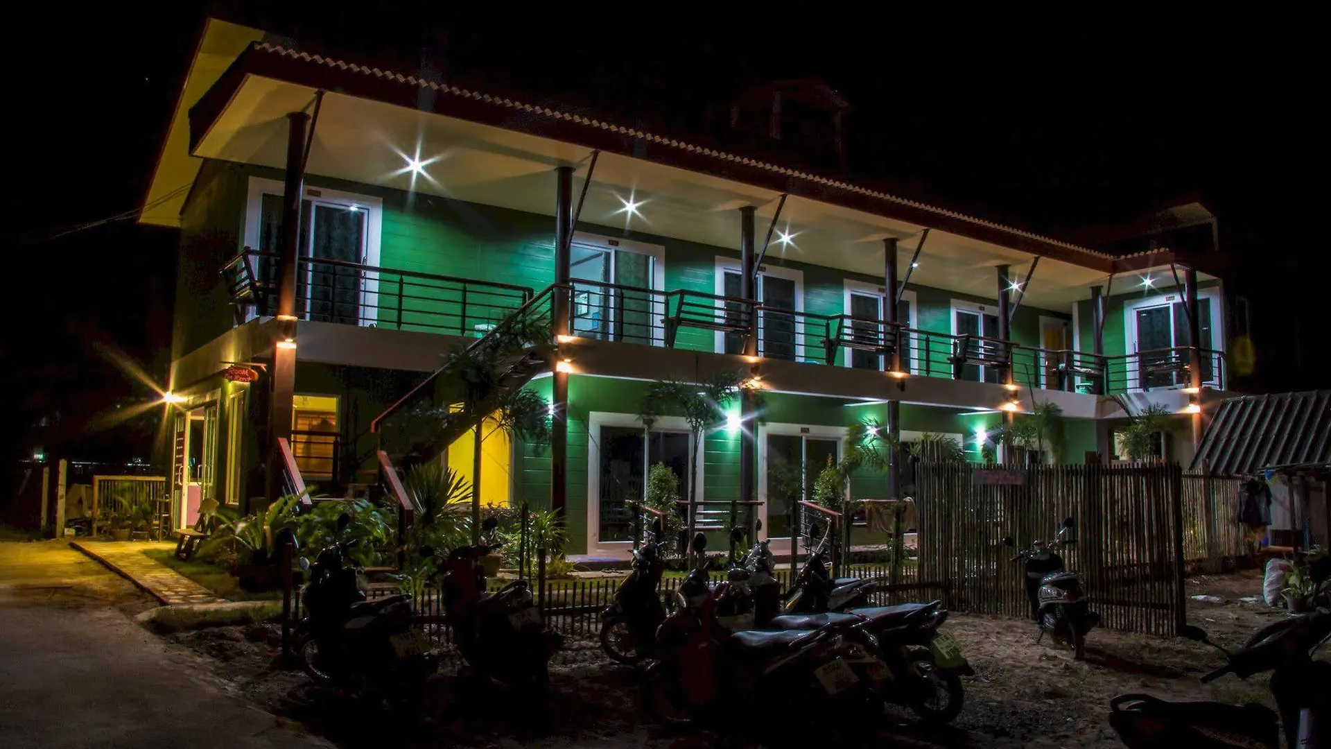 Cha-Cha Hotel Koh Lanta