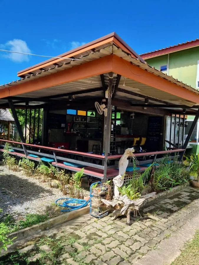 Cha-Cha Hotel Ko Lanta